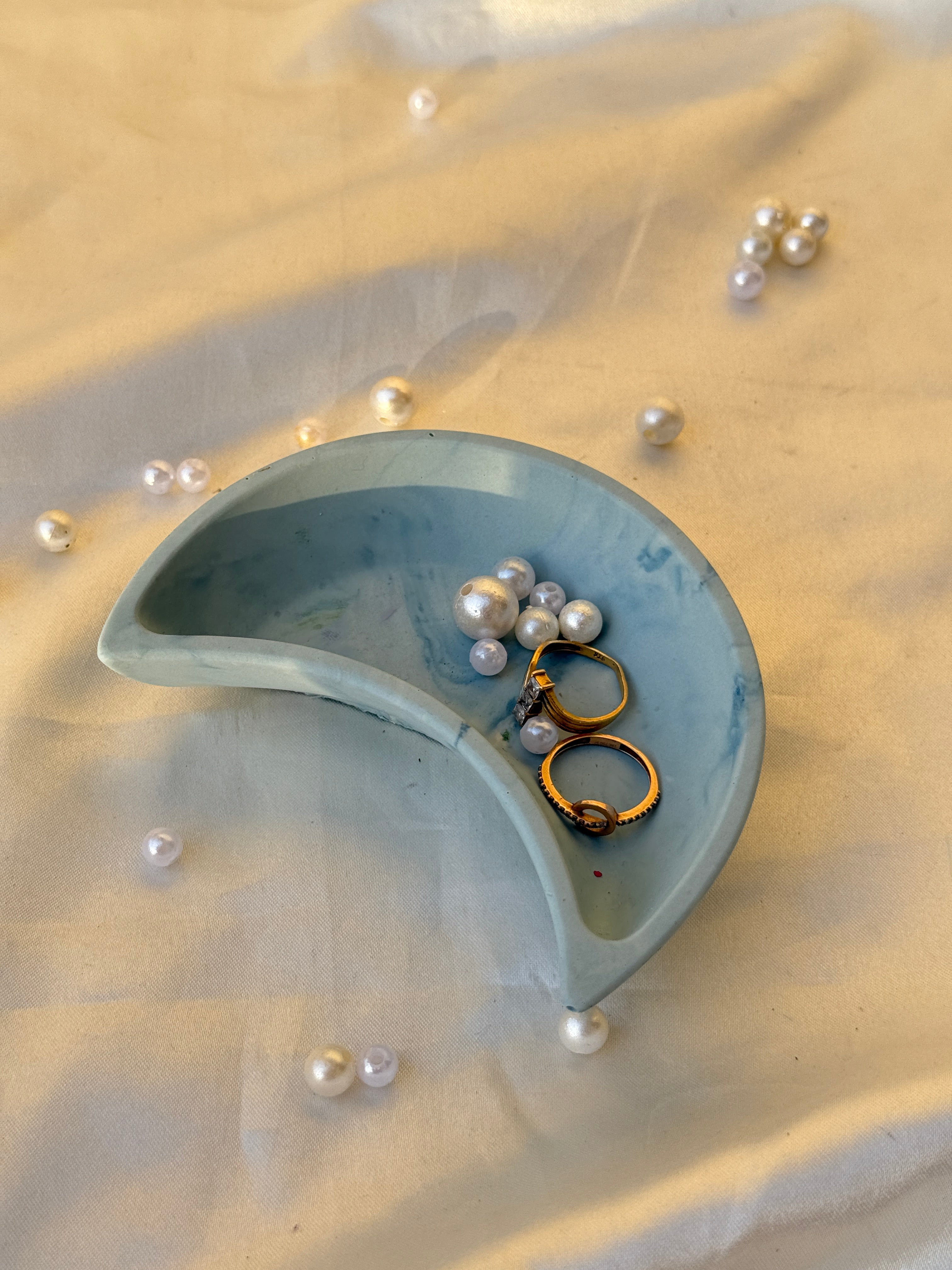Blue moon trinket tray